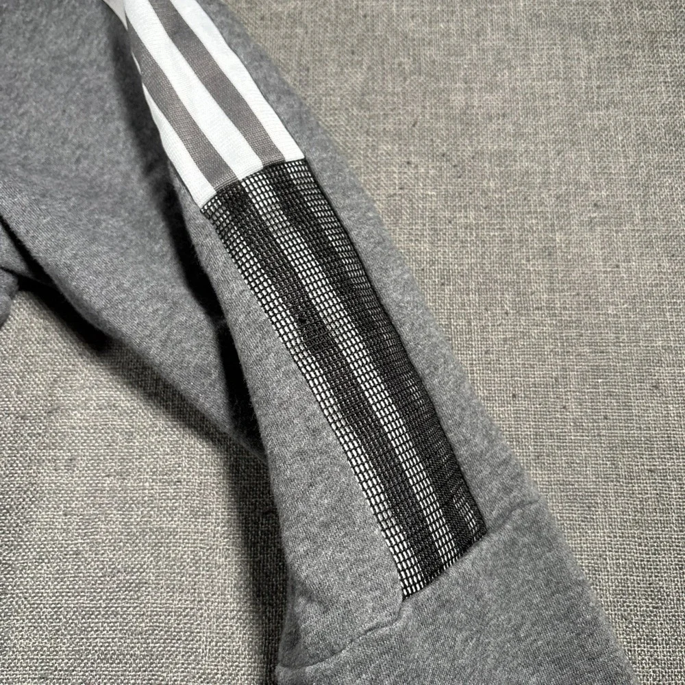 Adidas Hoodie Mens Large Gray 3-Stripe Mesh Detail Pullover Sweatshirt